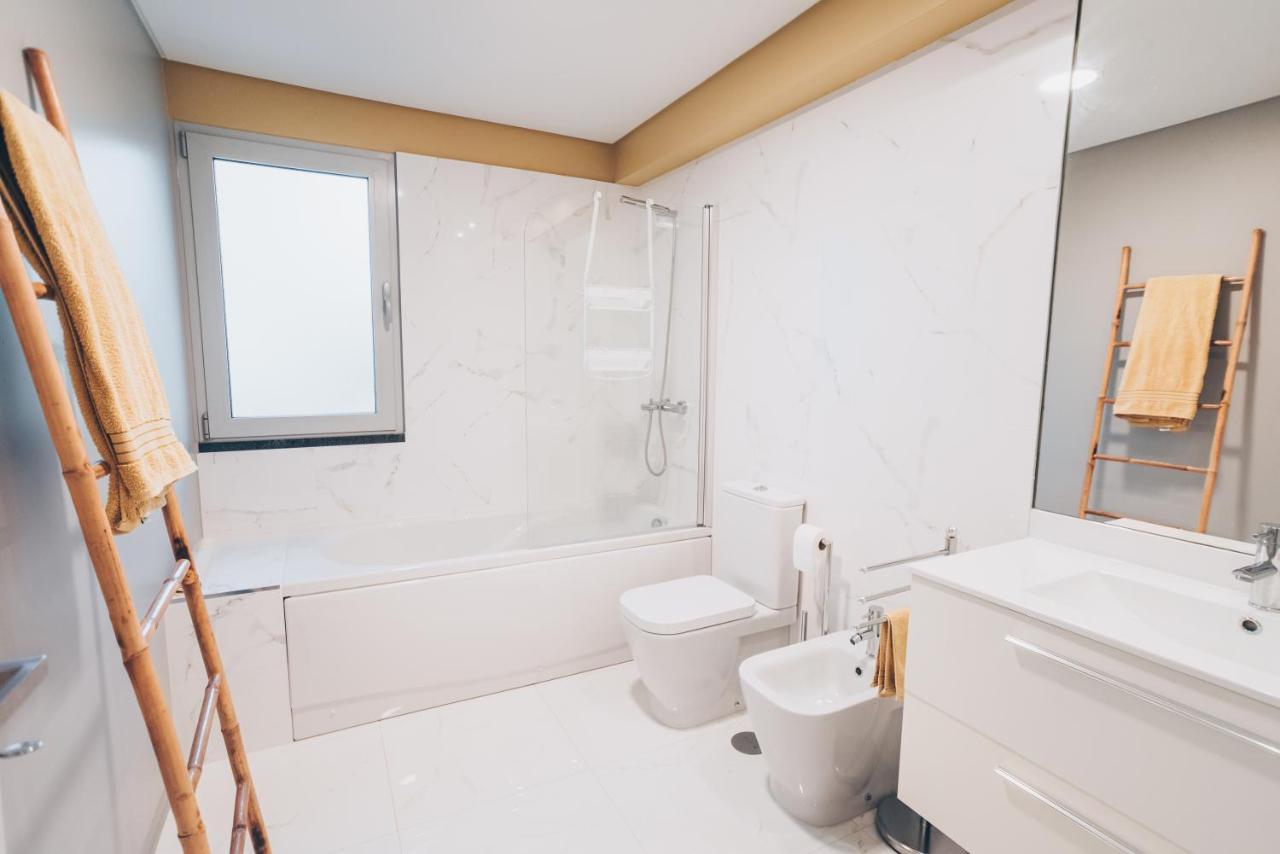 Elephant 2Br Apartment With Terrace, Side Sea View And Pool Access Funchal  Extérieur photo