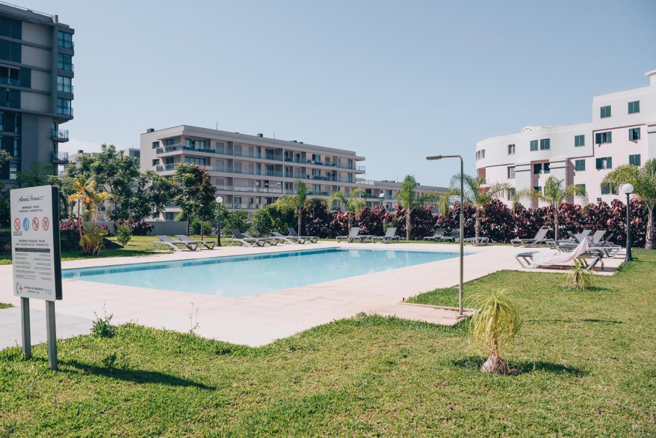 Elephant 2Br Apartment With Terrace, Side Sea View And Pool Access Funchal  Extérieur photo